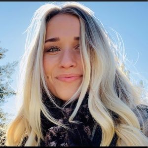 Meet your Posher, Colleen